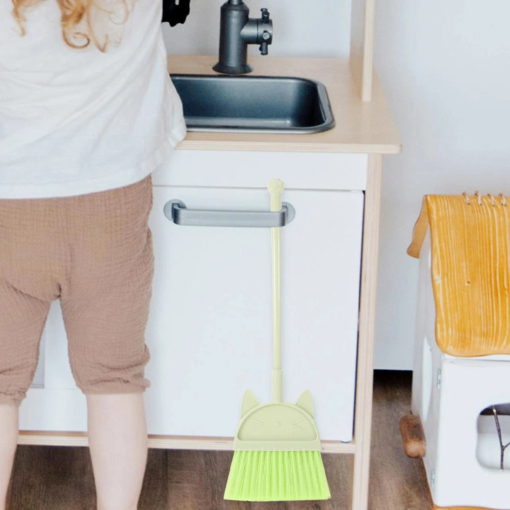 2 Pcs Children's Broom Set Toddler Kids and Dustpan Cleaning Toys