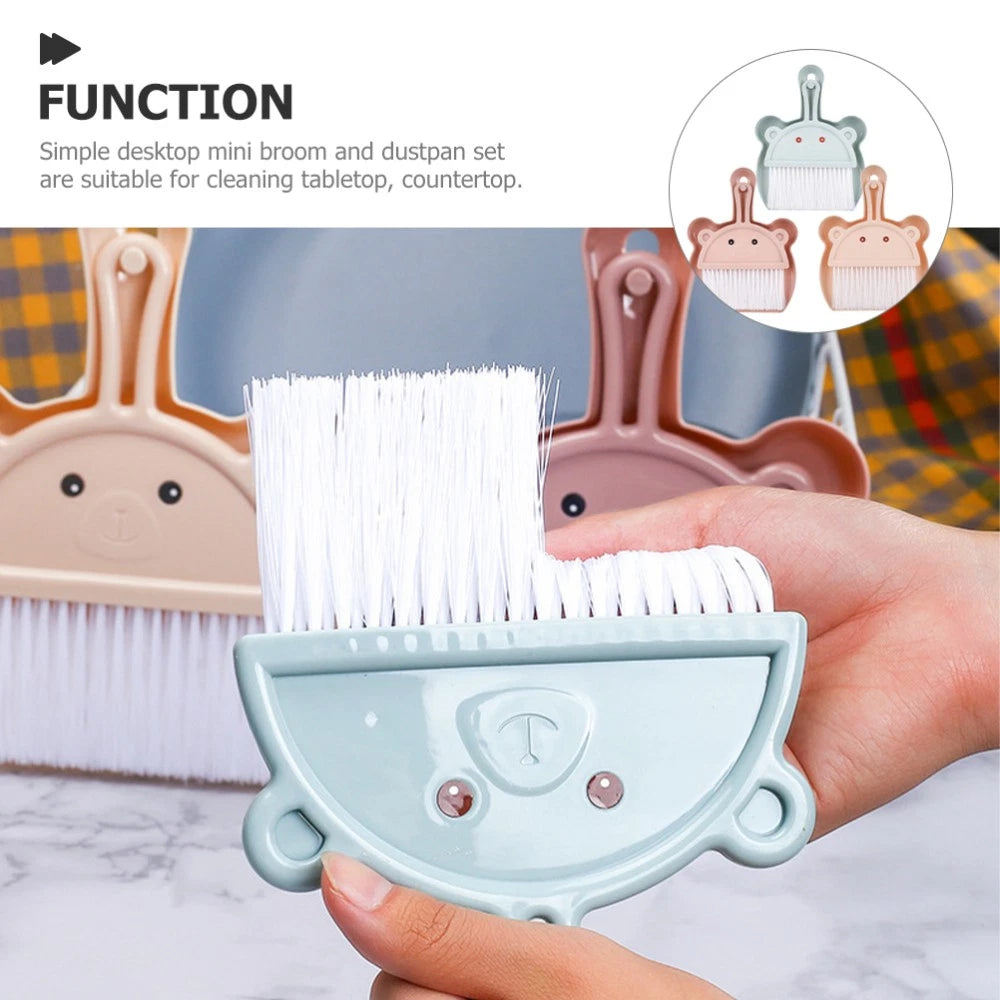 3 Sets Cartoon Broom Dustpan Portable Dustpan Portable Mini Broom-