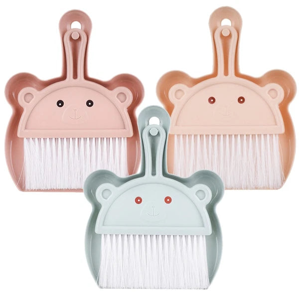 3 Sets Cartoon Broom Dustpan Portable Dustpan Portable Mini Broom-