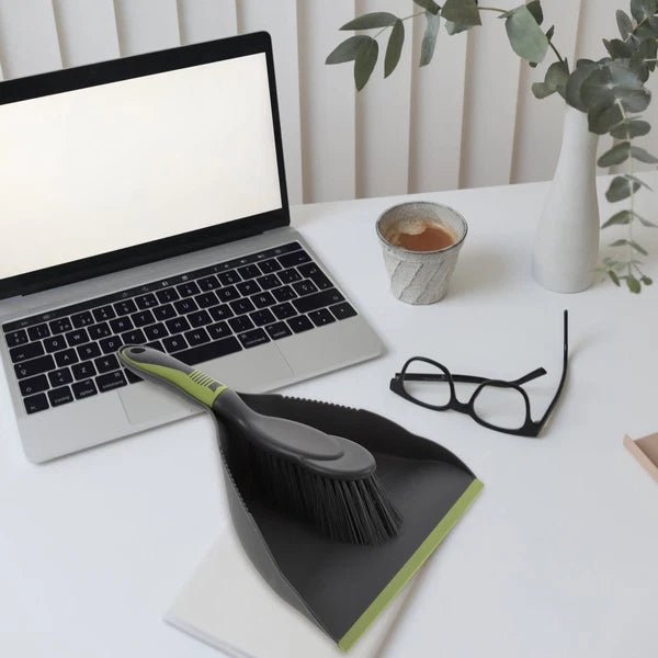 2 Sets of Household Mini Broom and Dustpan Desktop Practical Cleaning Tool