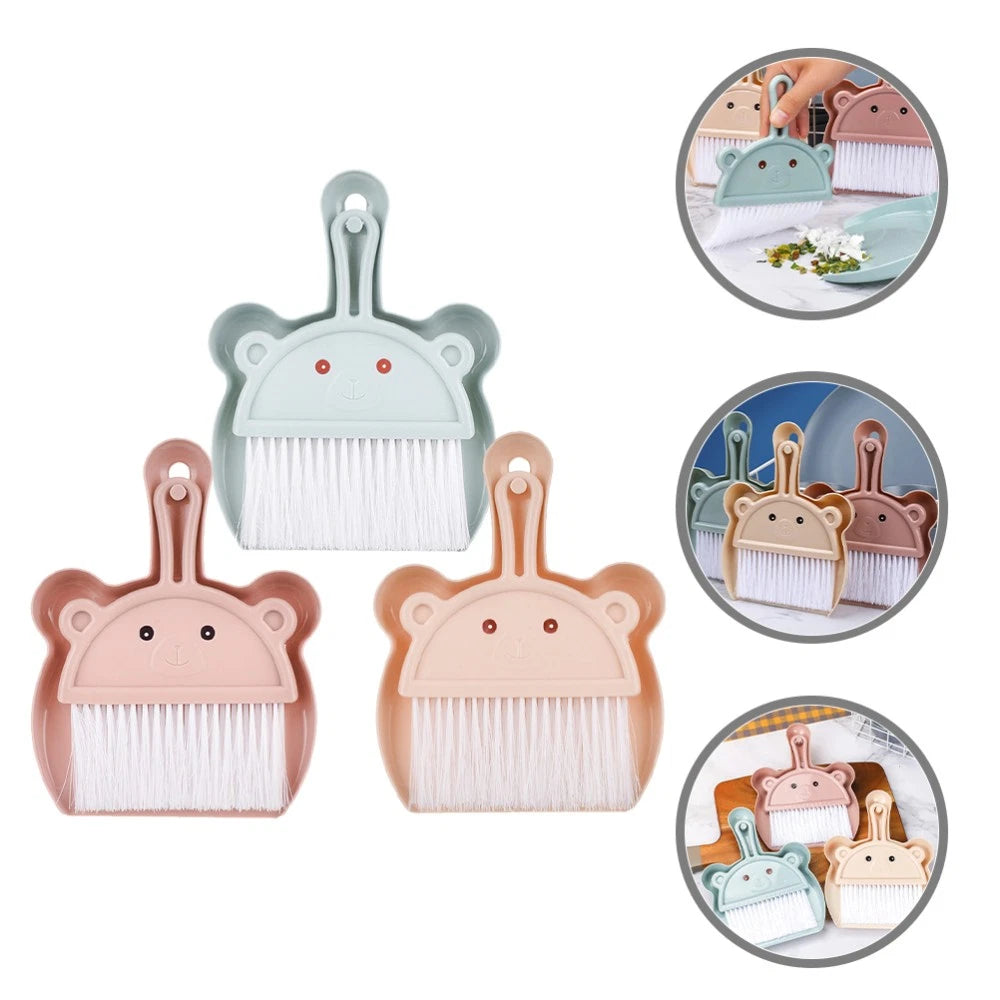 3 Sets Cartoon Broom Dustpan Portable Dustpan Portable Mini Broom-
