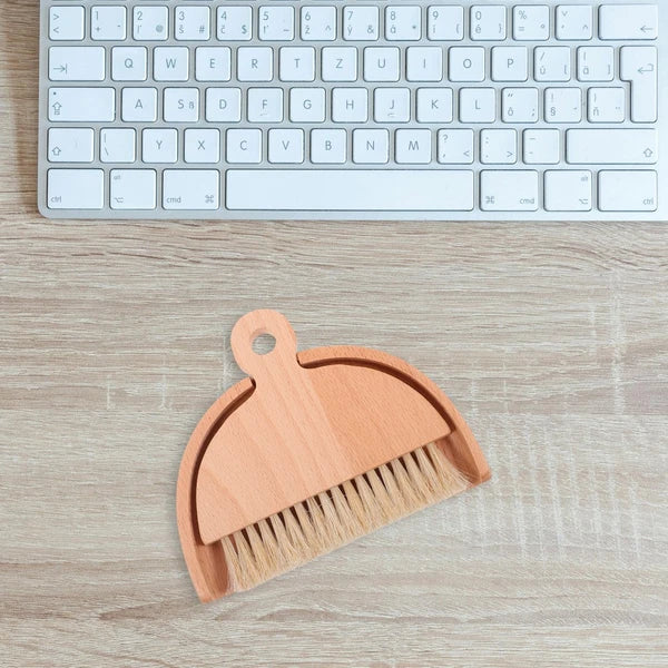 Desktop Cleaning Brush Set Dad Small And Dustpan Broom with Standing
