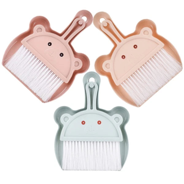 3 Sets Cartoon Broom Dustpan Portable Dustpan Portable Mini Broom-