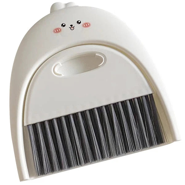 1 Set of Small Broom And Dustpan Kit Desktop Cleaning Tool Cartoon Design